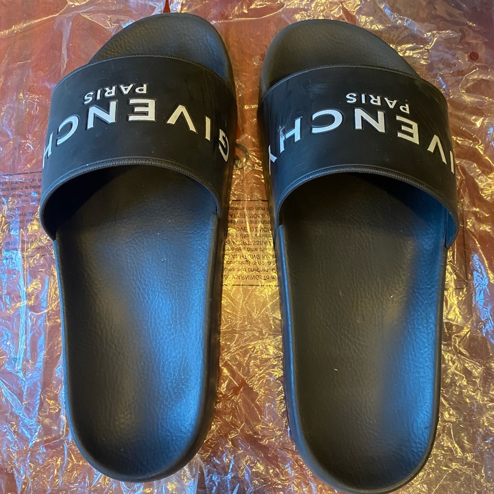 Givenchy Paris black rubber pool sliders size 11.5 - Picture 4 of 7